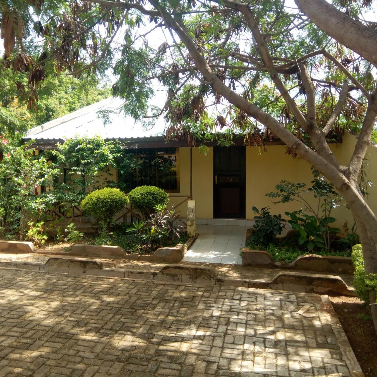 Royal Village Hotel Dodoma Zewnętrze zdjęcie
